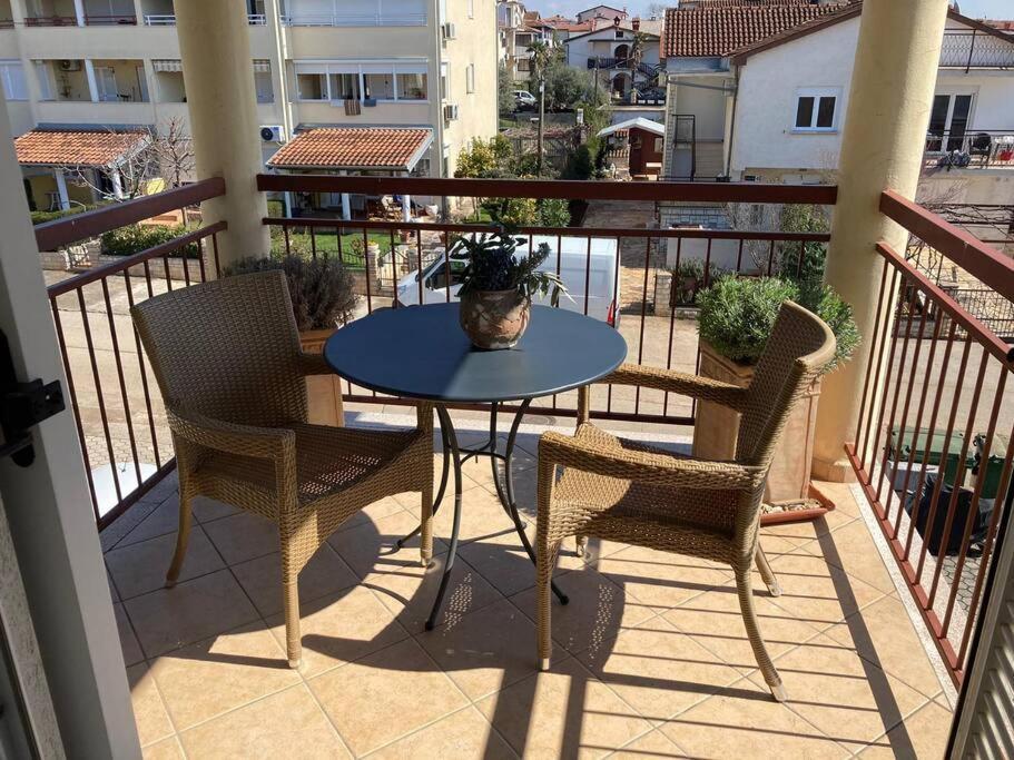 Dachgeschoss-Apartment "Andemi" In Istrien Новиград Экстерьер фото
